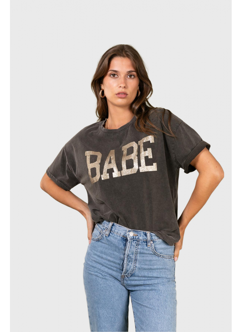 T-SHIRT BABE