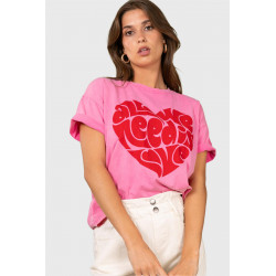 T-SHIRT ALL WE NEED IS LOVE